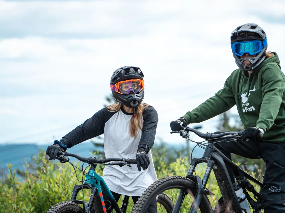 MINDY tyttösessarit x Iso-Syöte Bike Park