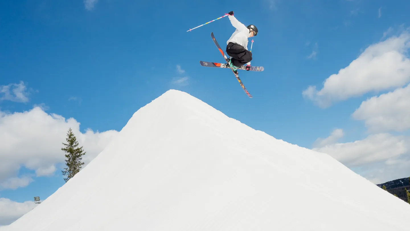 Keväthyppy cornerista